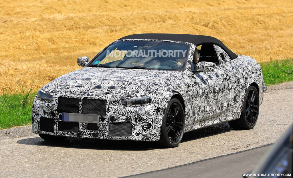 2021 BMW M4 Convertible spy shots - Photo credit: S. Baldauf/SB-Medien 2021 BMW M4 Convertible spy shots - Photo credit: S. Baldauf/SB-Medien