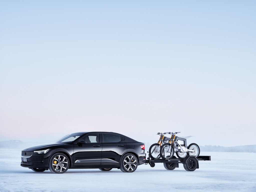 Polestar 2 towing Polestar 2 towing