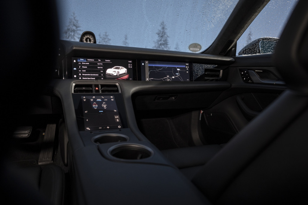 2020 Porsche Taycan 4S - Levi, Finland 2020 Porsche Taycan 4S - Levi, Finland
