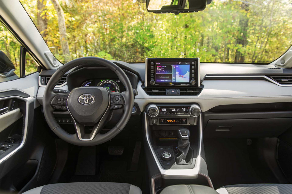 2019 Toyota RAV4 Hybrid - Best Car To Buy 2020