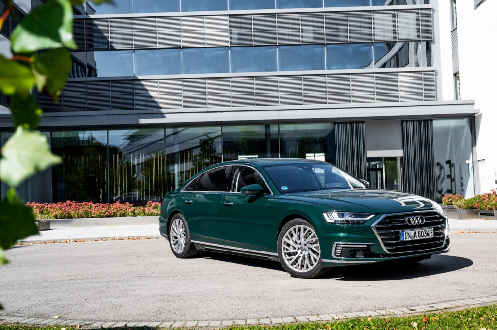 2020 Audi A8 plug-in hybrid (Euro spec) 2020 Audi A8 plug-in hybrid (Euro spec)