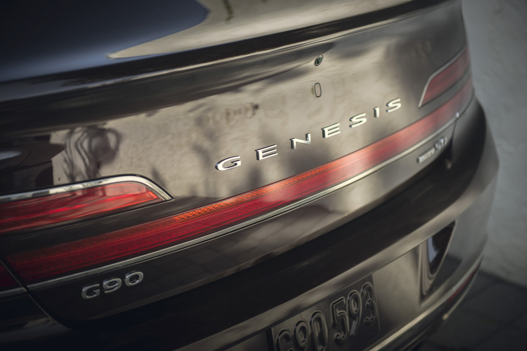 2020 Genesis G90