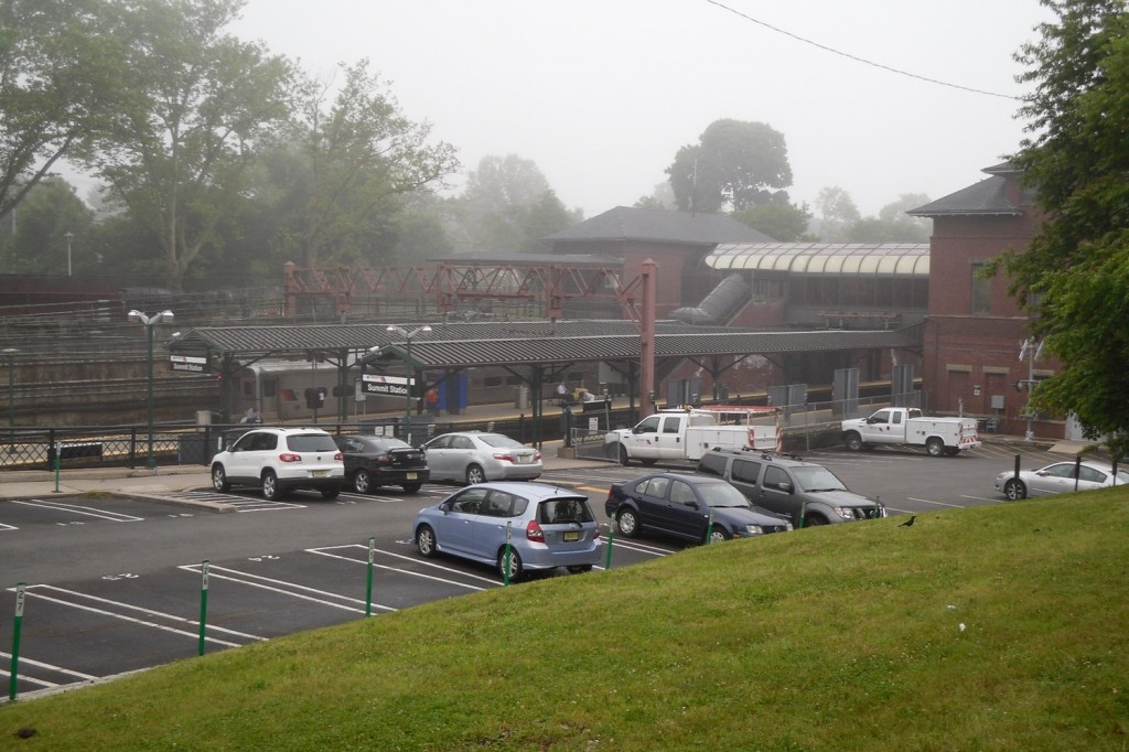 Summit, New Jersey, train station by Flickr user Doug Kerr (Used under CC License) Summit, New Jersey, train station by Flickr user Doug Kerr (Used under CC License)