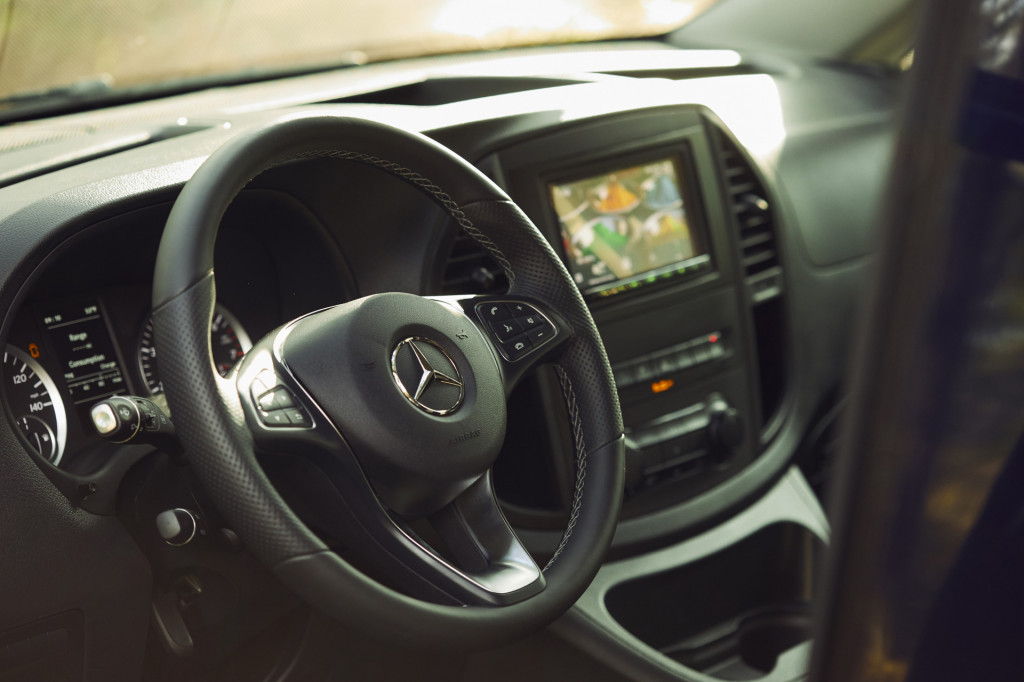 2020 Mercedes-Benz Weekender 2020 Mercedes-Benz Weekender