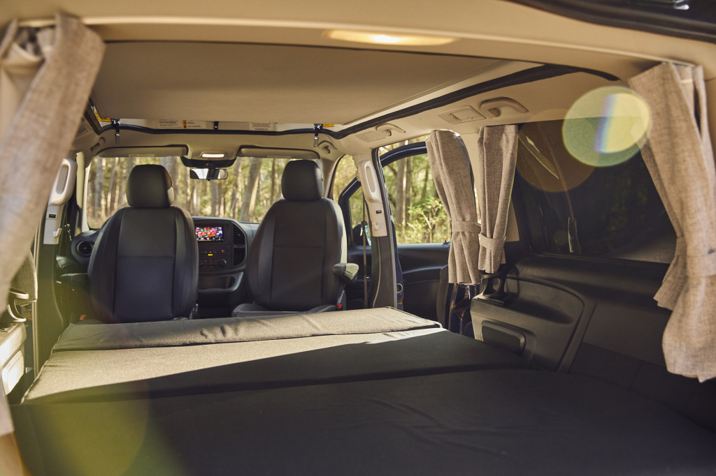 2020 Mercedes-Benz Weekender 2020 Mercedes-Benz Weekender