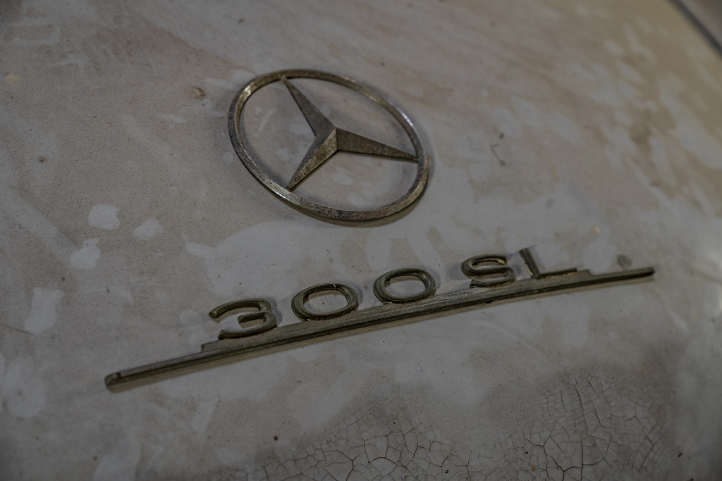1954 Mercedes-Benz 300SL unrestored 1954 Mercedes-Benz 300SL unrestored