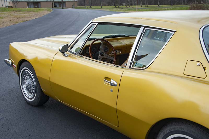 1977 Studebaker Avanti II