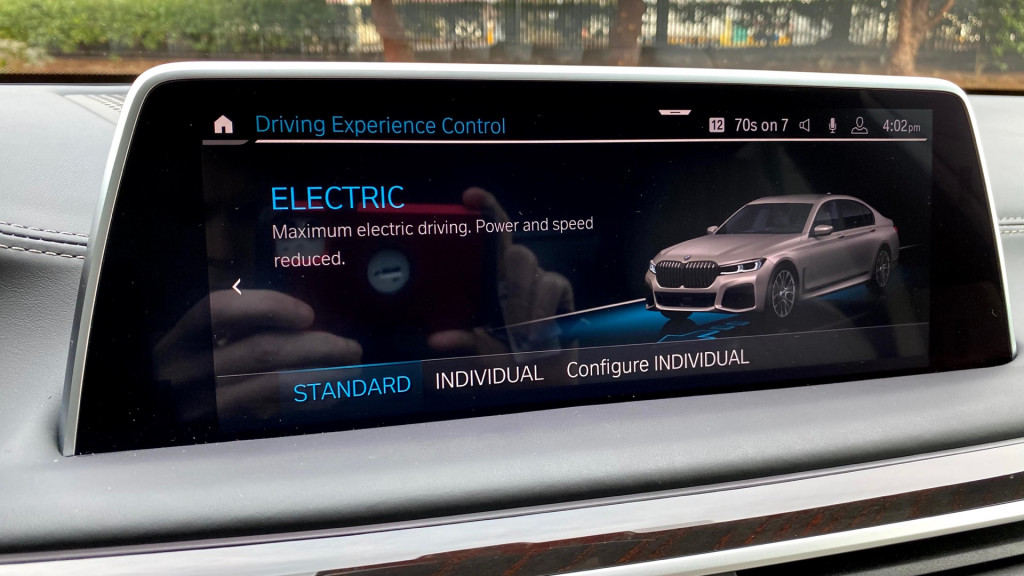2020 BMW 745e xDrive - drive review