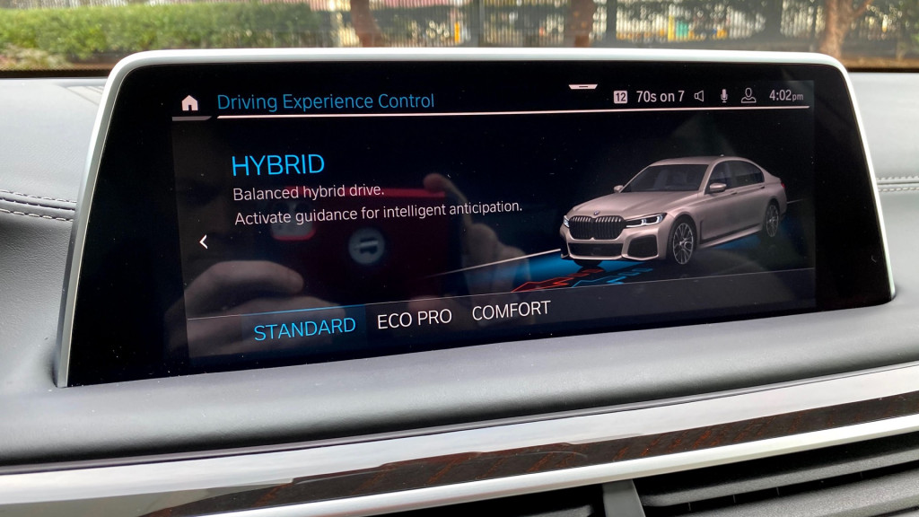 2020 BMW 745e xDrive - drive review