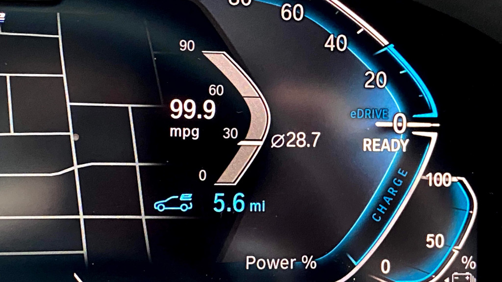 2020 BMW 745e xDrive - drive review