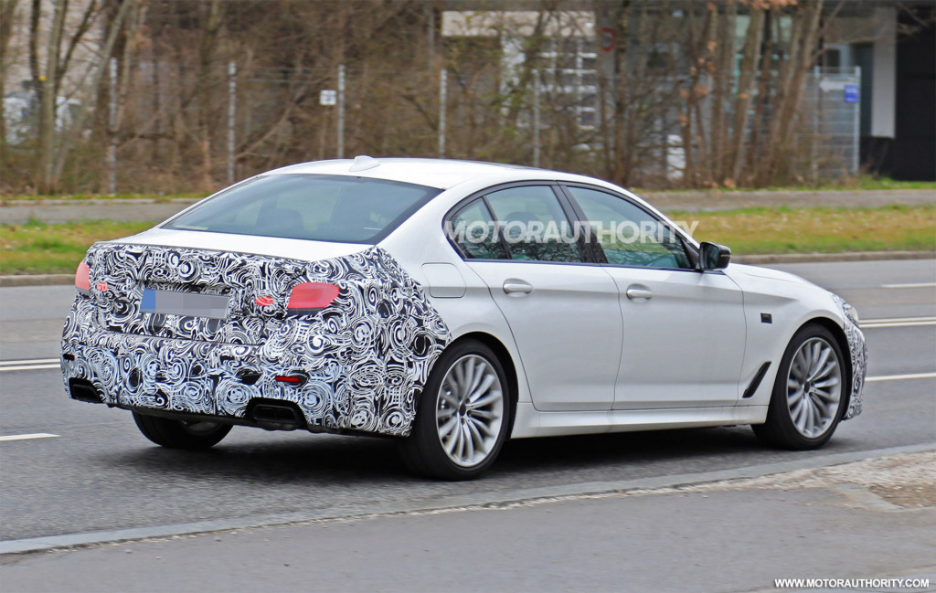 2021 BMW 5-Series facelift spy shots - Photo credit: S. Baldauf/SB-Medien