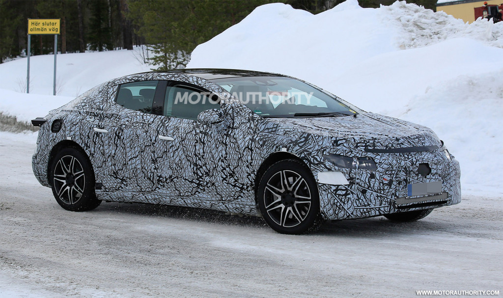 2022 Mercedes-Benz EQE spy shots - Photo credit: S. Baldauf/SB-Medien