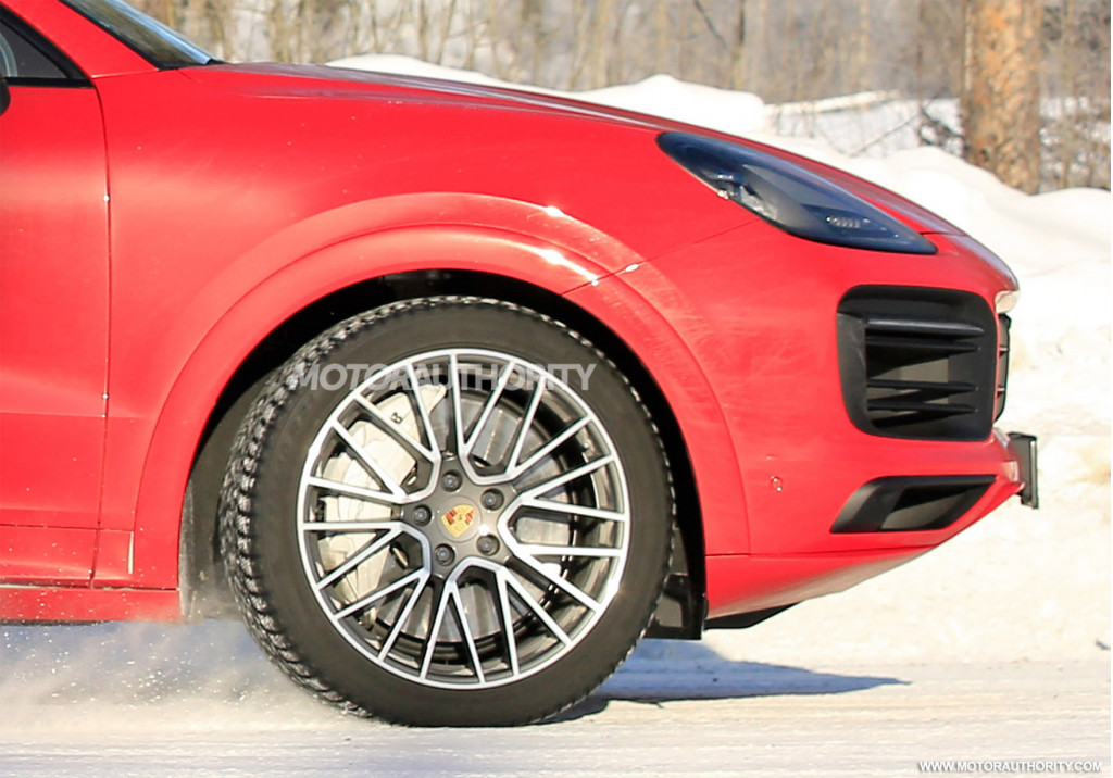 2022 Porsche Cayenne GTS Coupe spy shots - Photo credit: S. Baldauf/SB-Medien