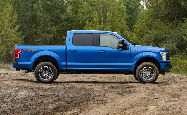 2019 Ford F-150 with self-leveling kit