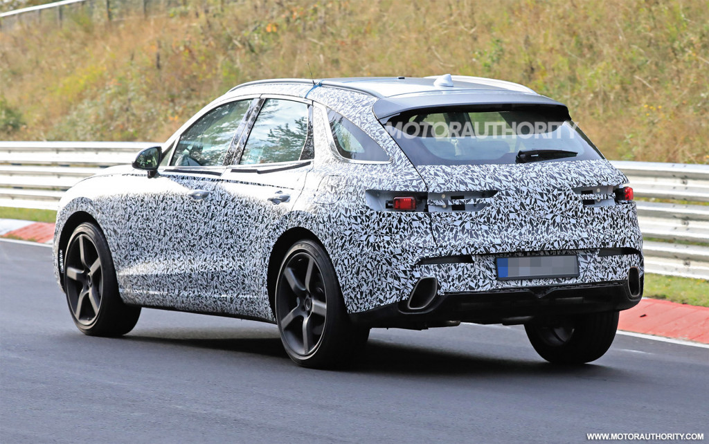 2022 Genesis GV70 spy shots - Photo credit: S. Baldauf/SB-Medien 2022 Genesis GV70 spy shots - Photo credit: S. Baldauf/SB-Medien
