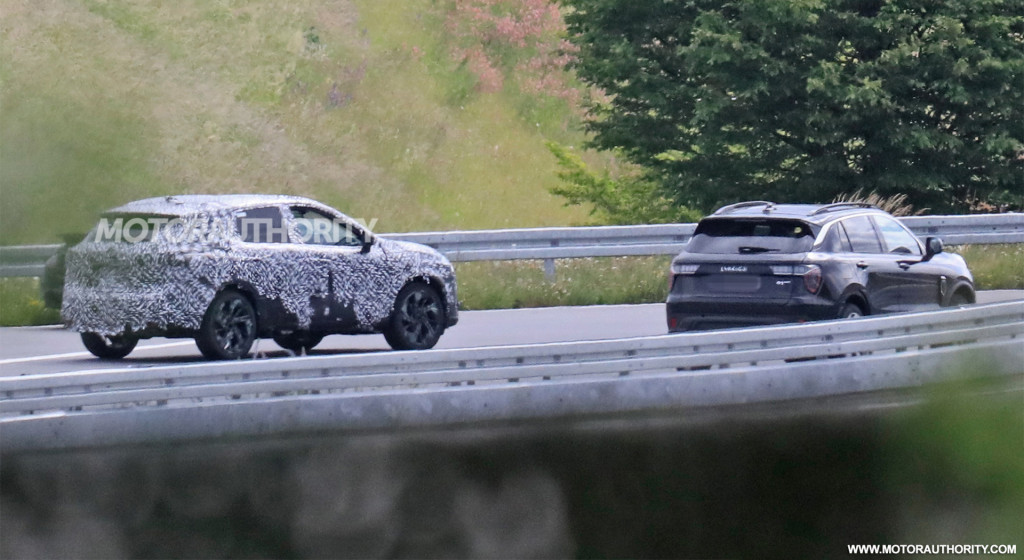 2022 Nissan Rogue Sport spy shots - Photo credit: S. Baldauf/SB-Medien