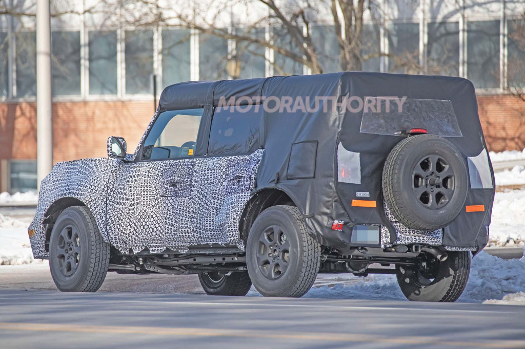 2021 Ford Bronco spy shots 2021 Ford Bronco spy shots