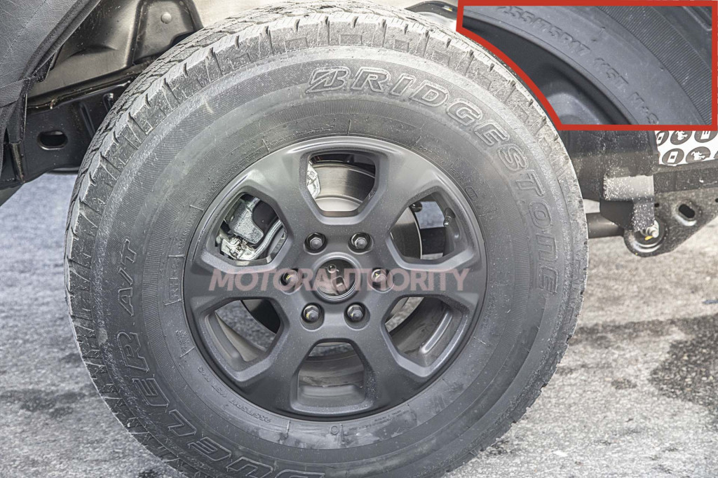 2021 Ford Bronco spy shots