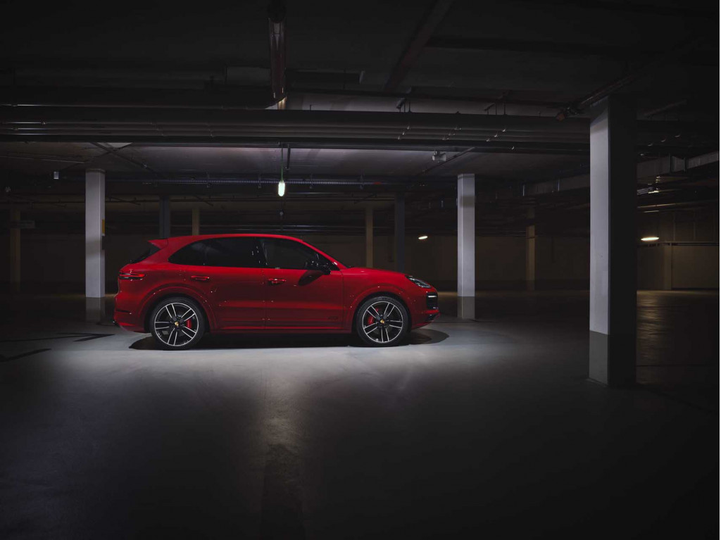 2021 Porsche Cayenne GTS and Cayenne GTS Coupe