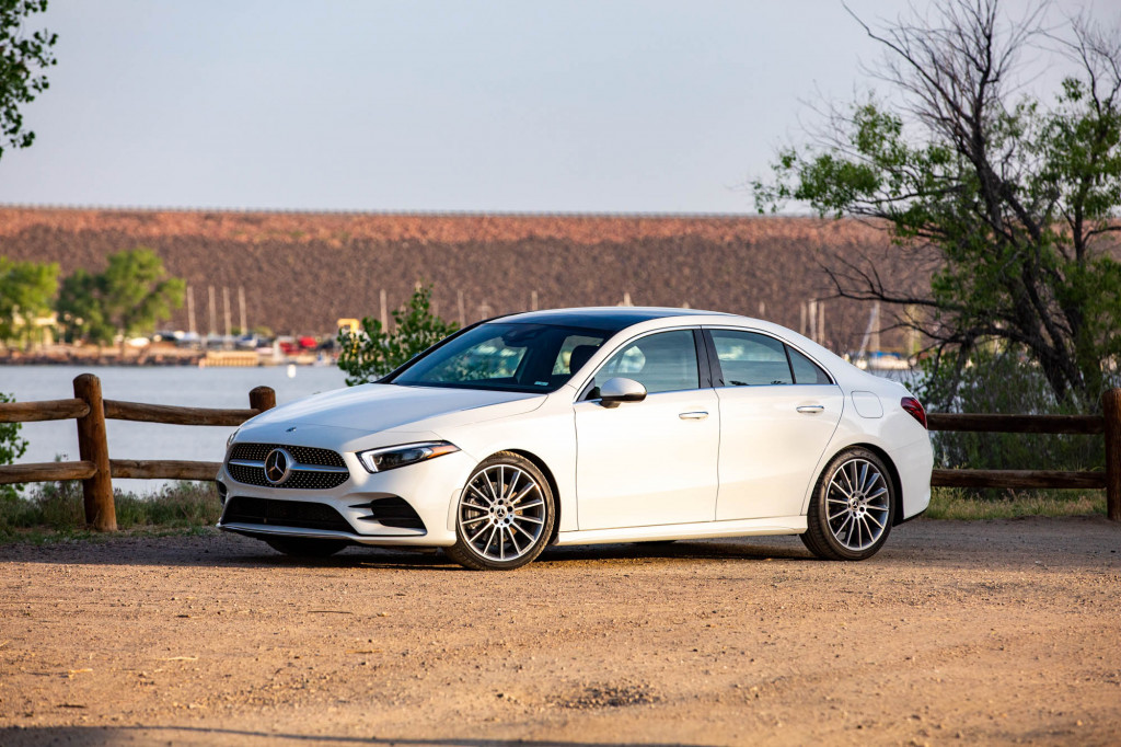 2020 Mercedes-Benz A 220