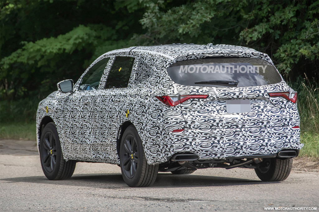 2021 Acura MDX spy shots - Photo credit: S. Baldauf/SB-Medien