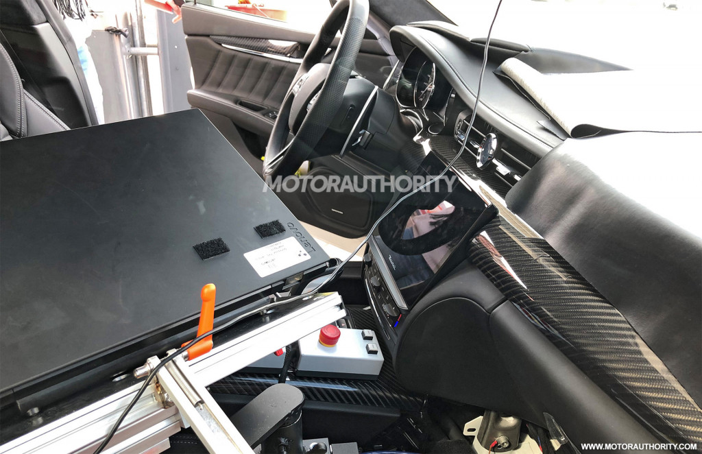 2021 Maserati Quattroporte facelift spy shots - Photo credit: S. Baldauf/SB-Medien