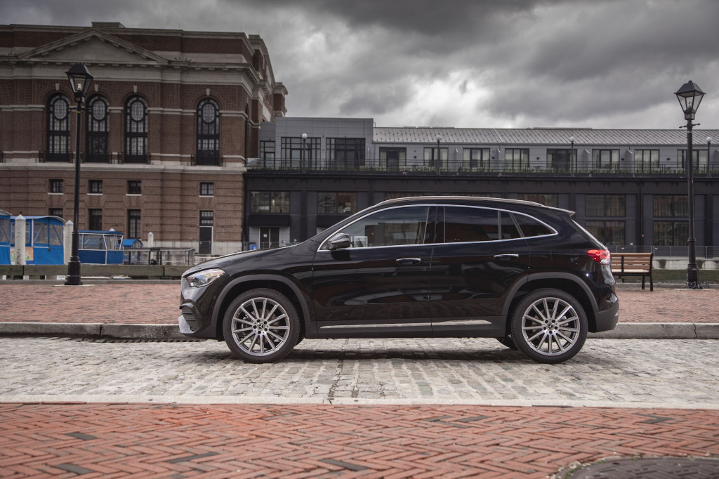 2021 Mercedes-Benz GLA 250