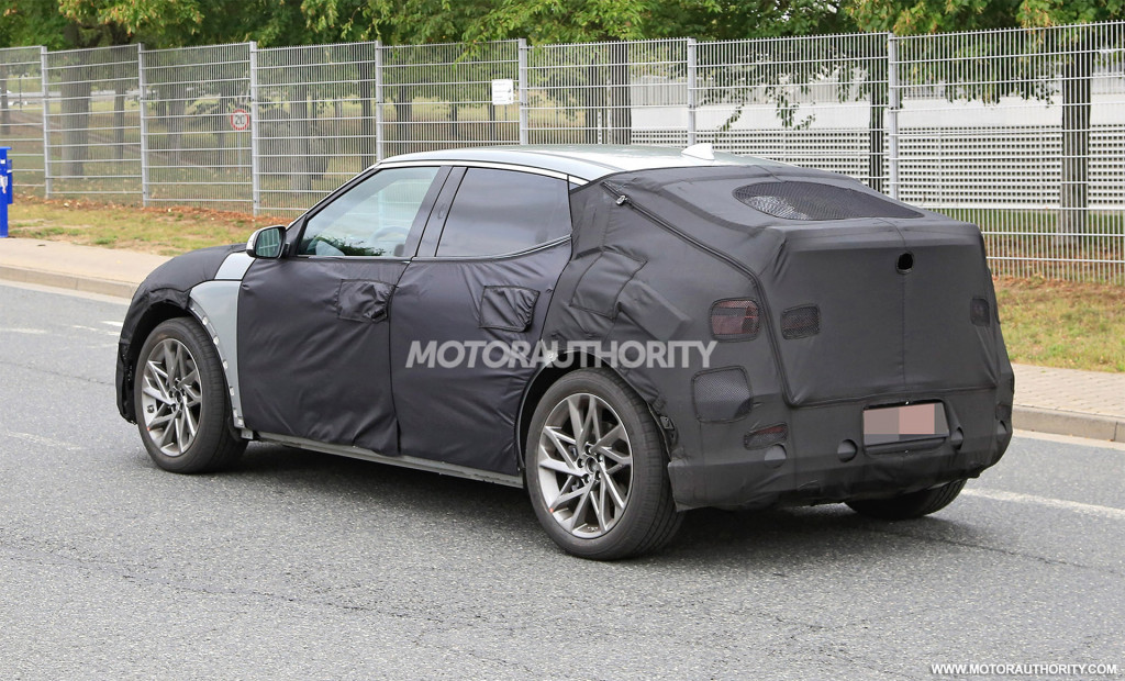 2022 Genesis electric hatch (JW) spy shots - Photo credit: S. Baldauf/SB-Medien