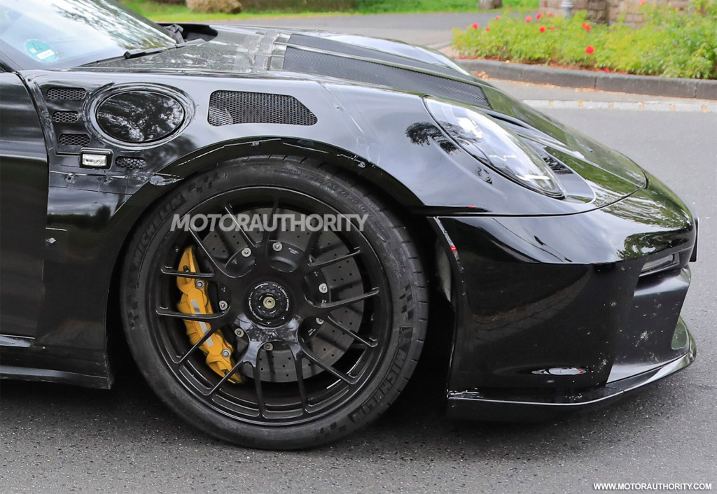 2023 Porsche 911 GT3 RS spy shots - Photo credit: S. Baldauf/SB-Medien