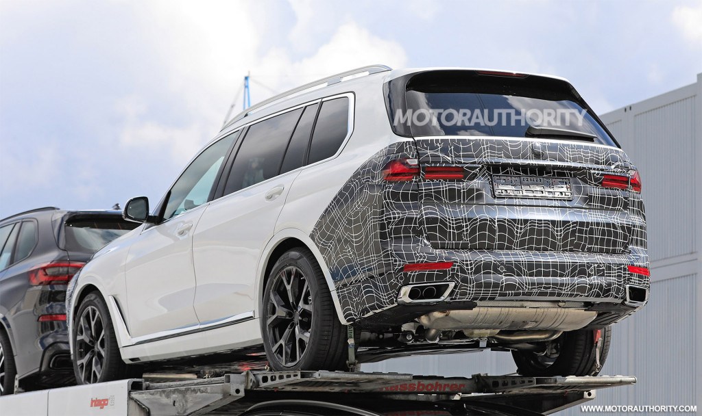 2023 BMW X7 spy shots - Photo credit: S. Baldauf/SB-Medien