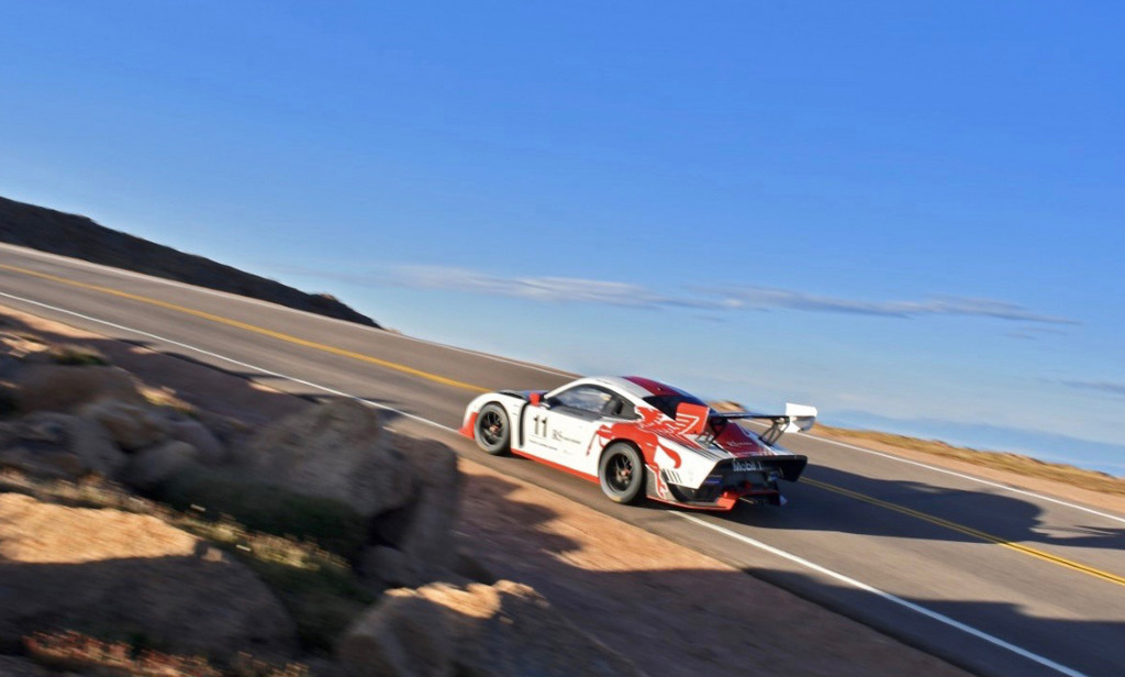 Jeff Zwart in a Porsche 935 tribute at the 2020 Pikes Peak International Hill Climb Jeff Zwart in a Porsche 935 tribute at the 2020 Pikes Peak International Hill Climb