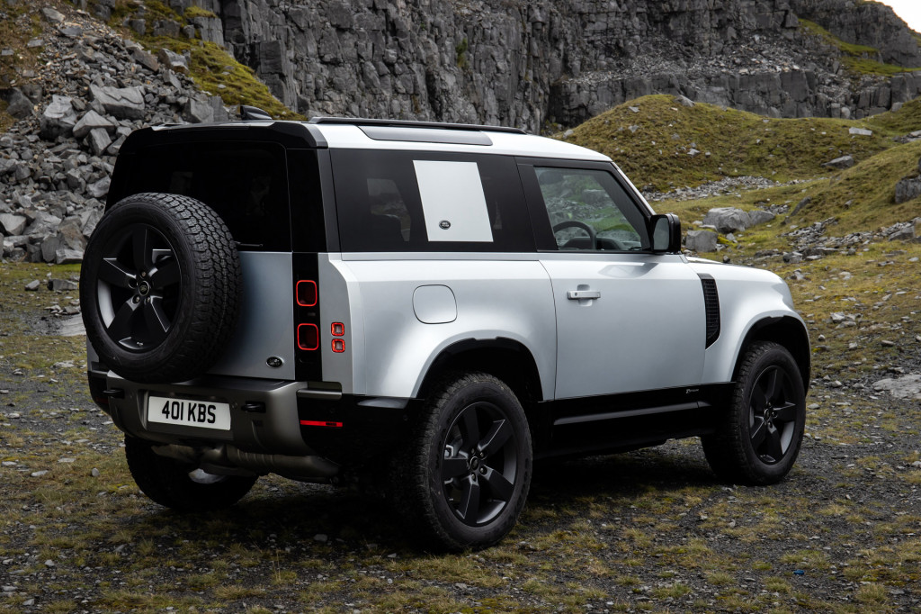 2021 Land Rover Defender 90 X-Dynamic