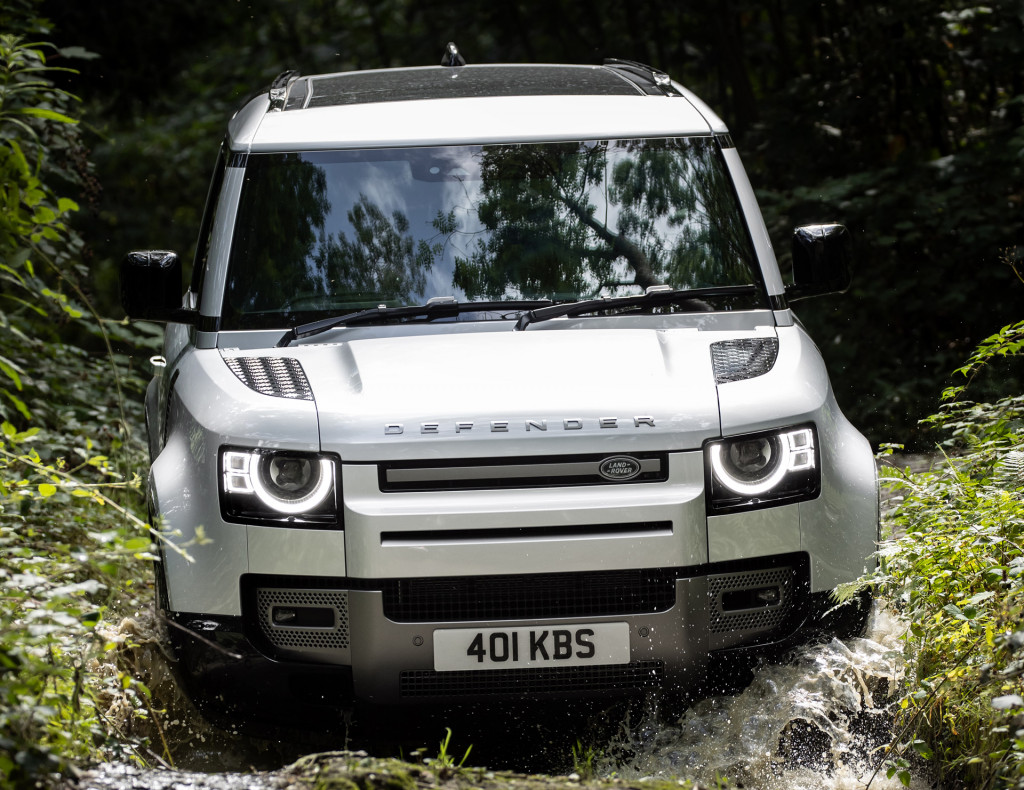 2021 Land Rover Defender 90 X-Dynamic