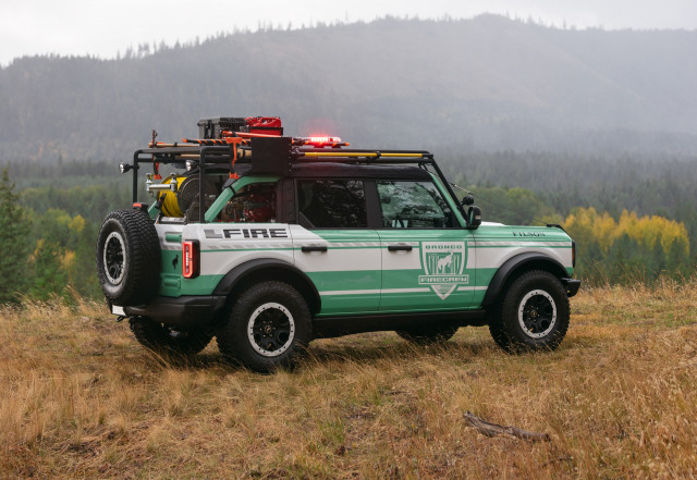 2021 Ford Bronco + Filson Wildland Fire Rig concept