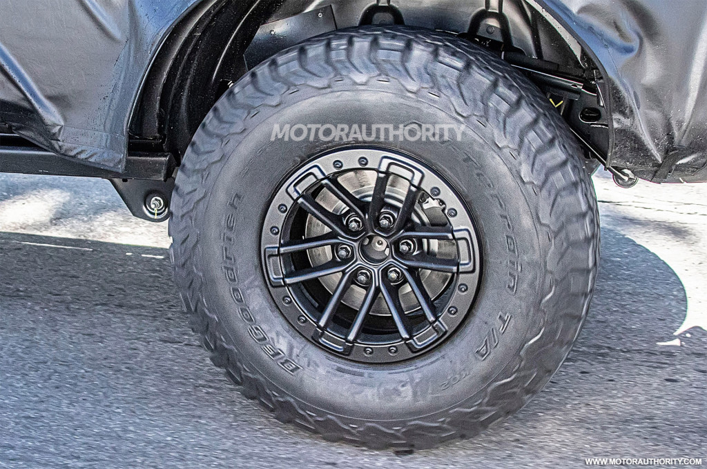 2021 Ford Bronco Raptor (or Warthog) spy shots - Photo credit: S. Baldauf/SB-Medien