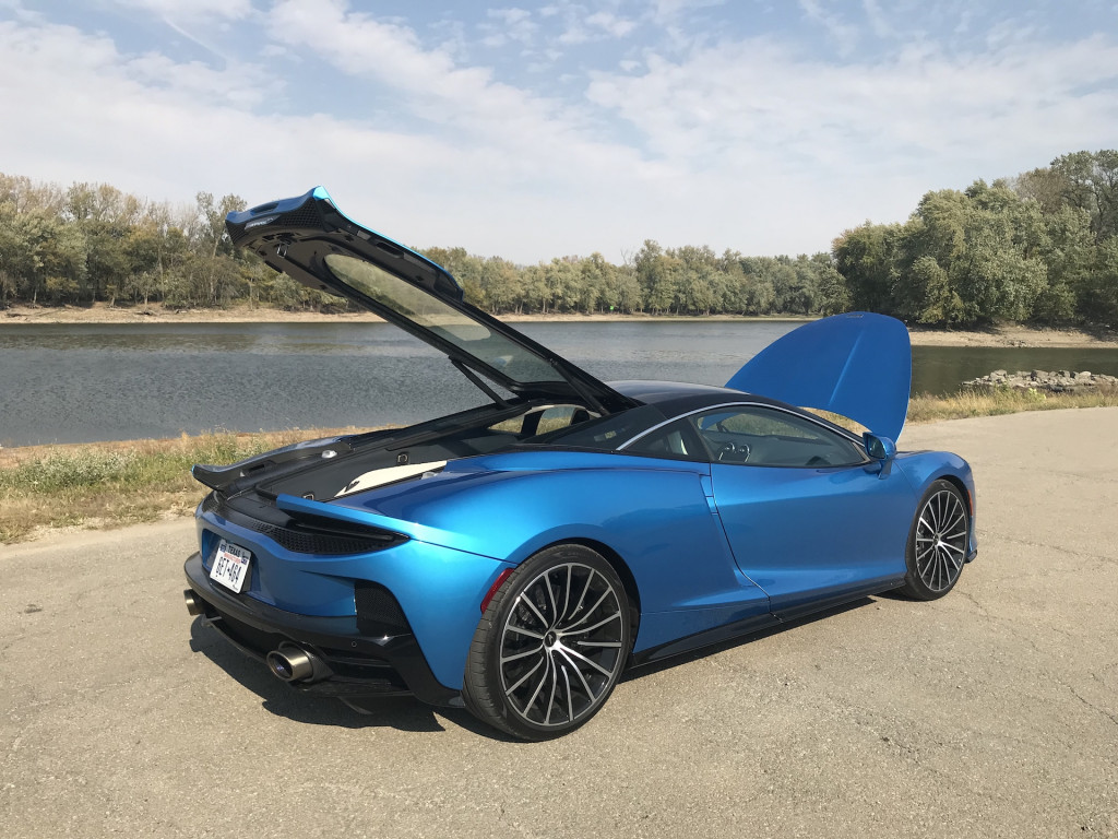 2020 McLaren GT