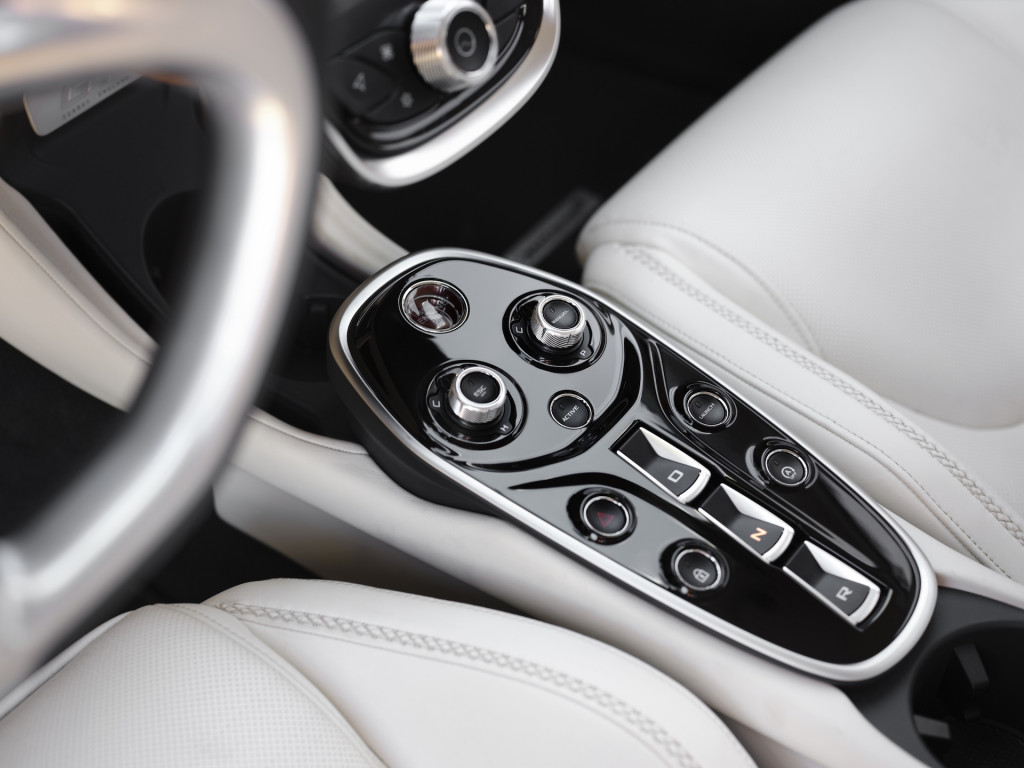 2020 McLaren GT