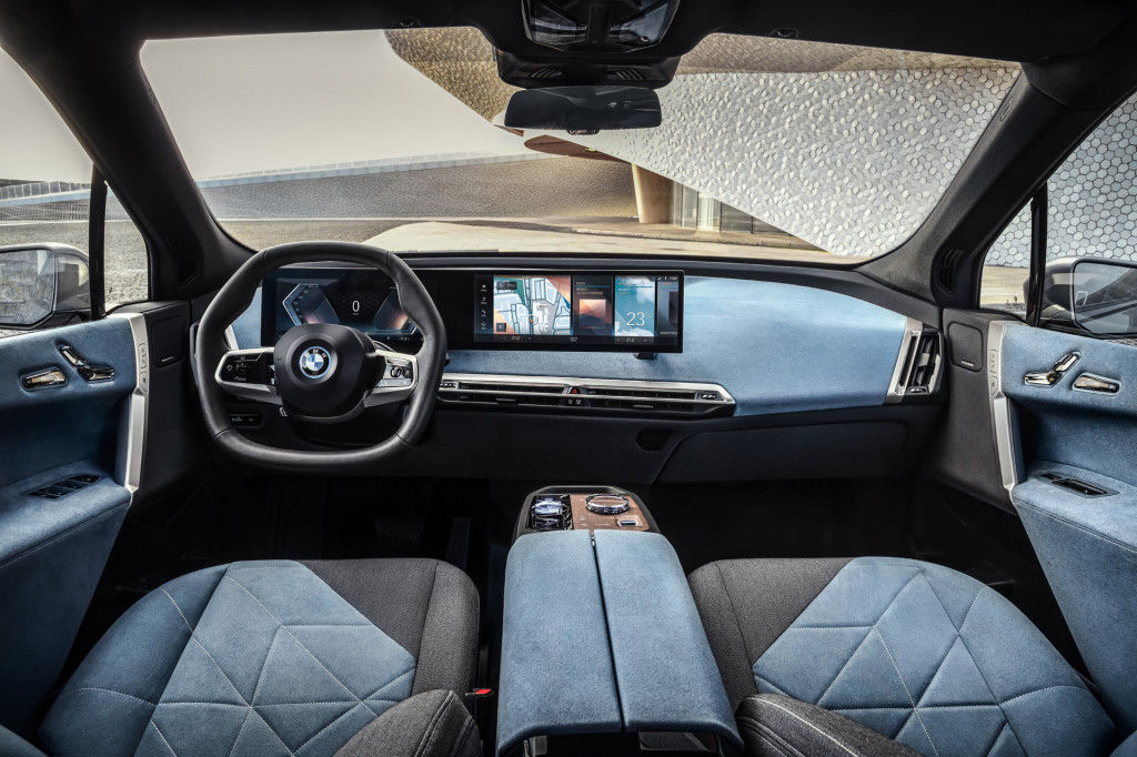 2022 BMW iX