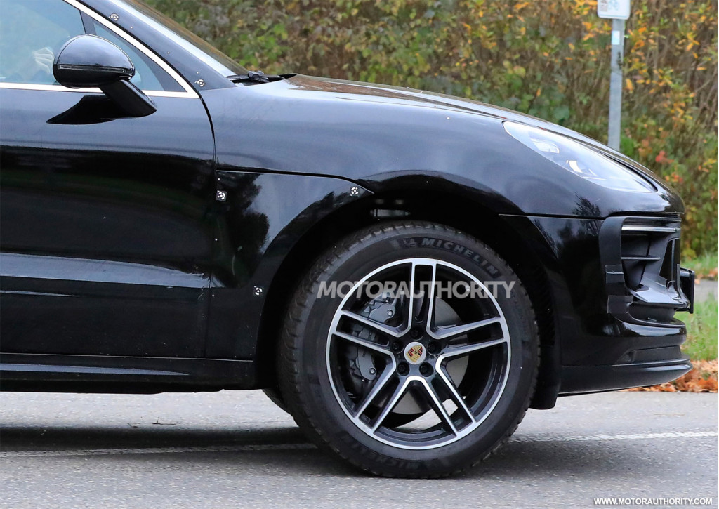 2022 Porsche Macan facelift spy shots - Photo credit: S. Baldauf/SB-Medien