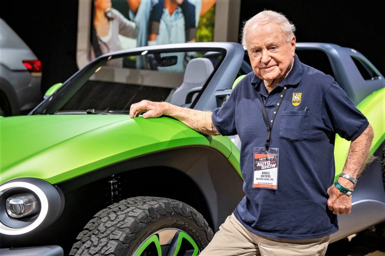 Meyers helps Volkswagen launch its electric dune buggy concept | Volkswagen