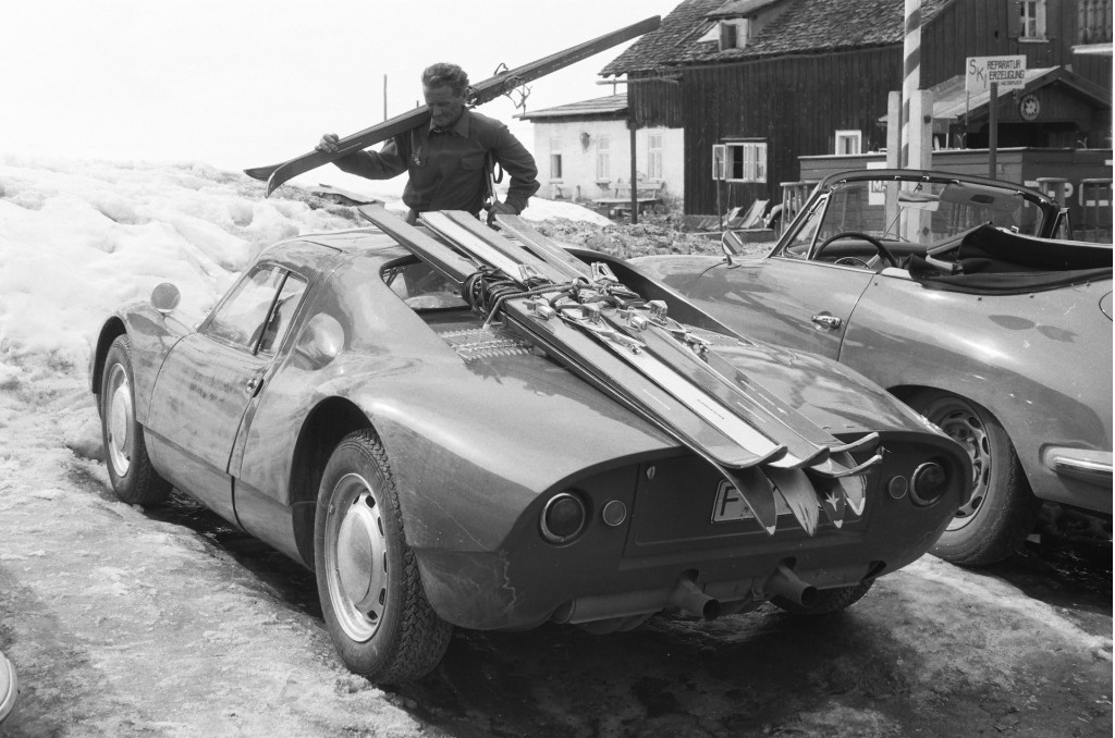 Porsche 904