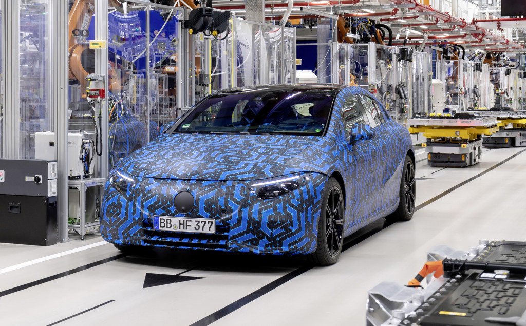 2022 Mercedes-Benz EQS prototype