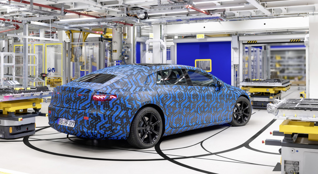 2022 Mercedes-Benz EQS prototype