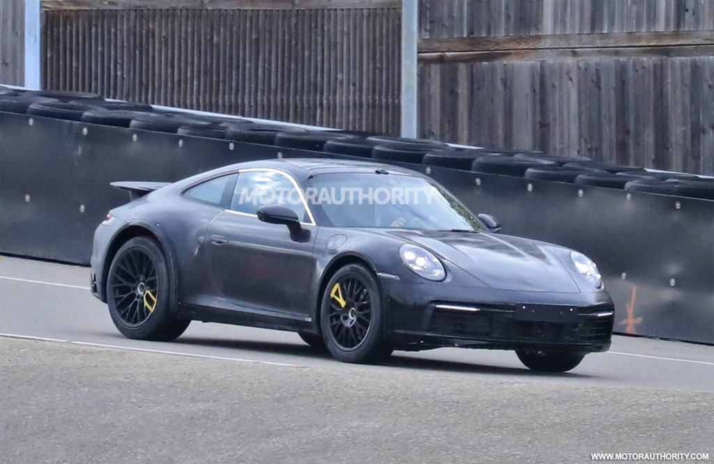 High-riding Porsche 911 prototype spy shots - Photo credit: S. Baldauf/SB-Medien