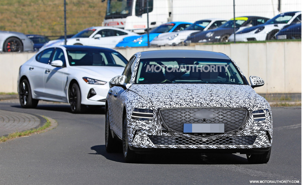 2022 Genesis eG80 spy shots - Photo credit: S. Baldauf/SB-Medien