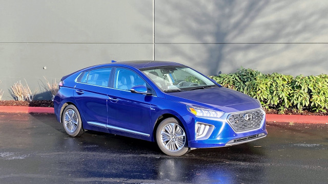 Hyundai Ioniq Plug-In Hybrid - January 2021