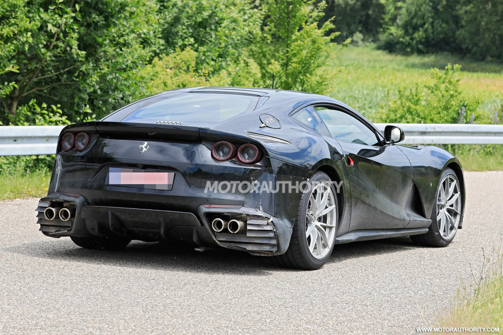 2022 Ferrari 812 GTO spy shots - Picture credit: S. Baldauf/SB-Medien
