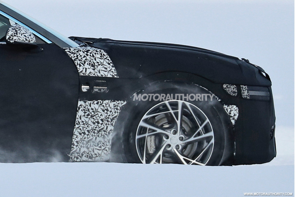 2022 Genesis G90 spy shots - Photo credit: S. Baldauf/SB-Medien 2022 Genesis G90 spy shots - Photo credit: S. Baldauf/SB-Medien