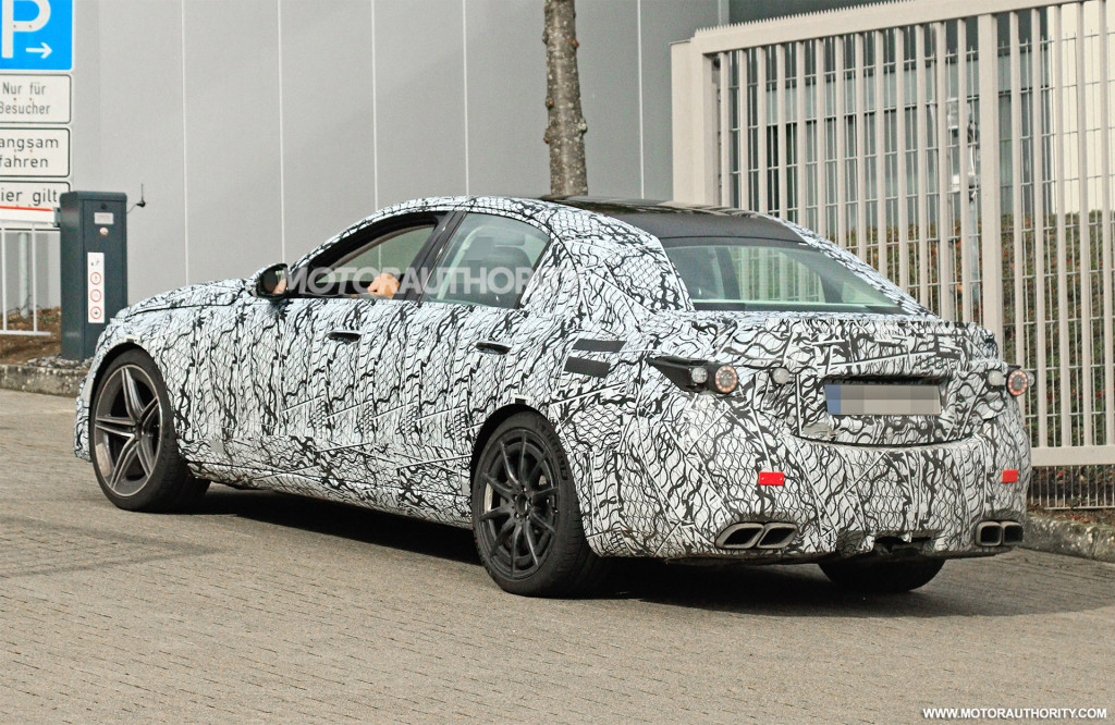 2023 Mercedes-Benz AMG C63 spy shots - Photo credit: S. Baldauf/SB-Medien 2023 Mercedes-Benz AMG C63 spy shots - Photo credit: S. Baldauf/SB-Medien