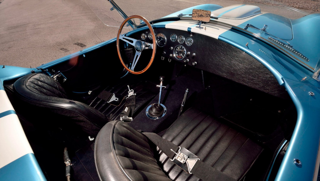 1967 Shelby Cobra 427 S/C bearing chassis no. CSX3042 - Photo credit: Mecum